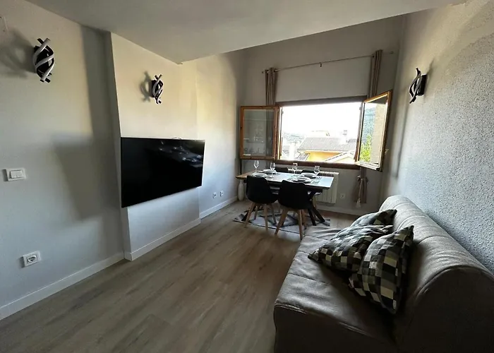 Refugio En El Pirineo Aventura Y Naturaleza Lägenhet