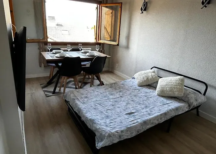 Refugio En El Pirineo Aventura Y Naturaleza Lägenhet Villanúa