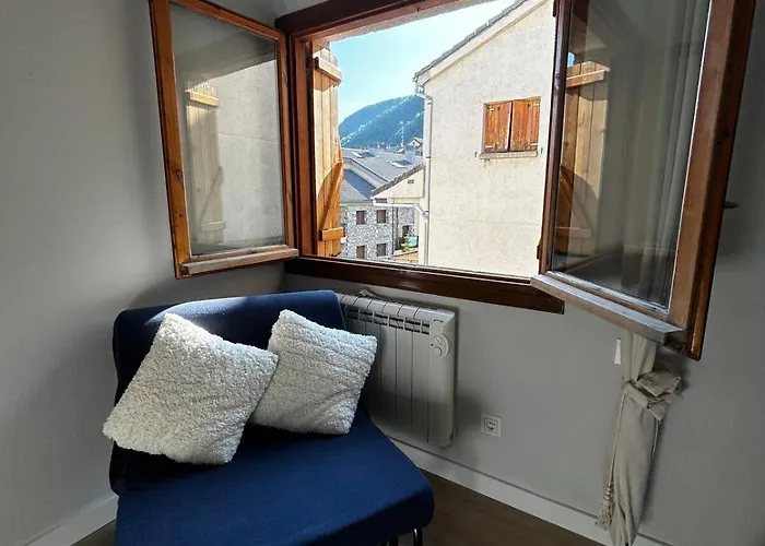 Refugio En El Pirineo Aventura Y Naturaleza